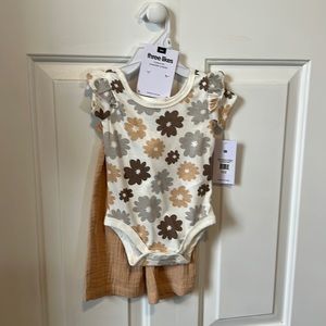 NWT Baby girl 6mon 3 piece outfit